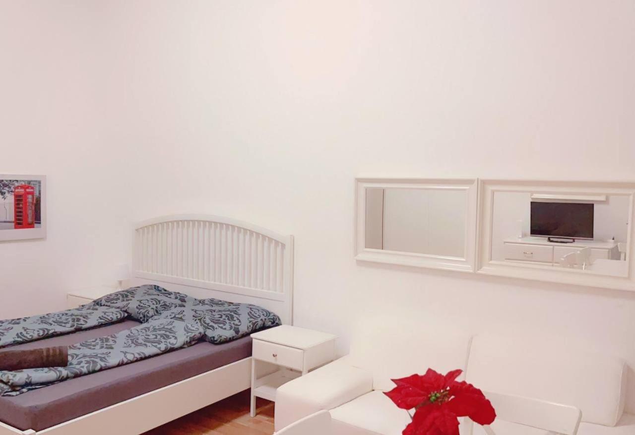 Premier Studio 2P Lg Apartment Wina Bagian luar foto