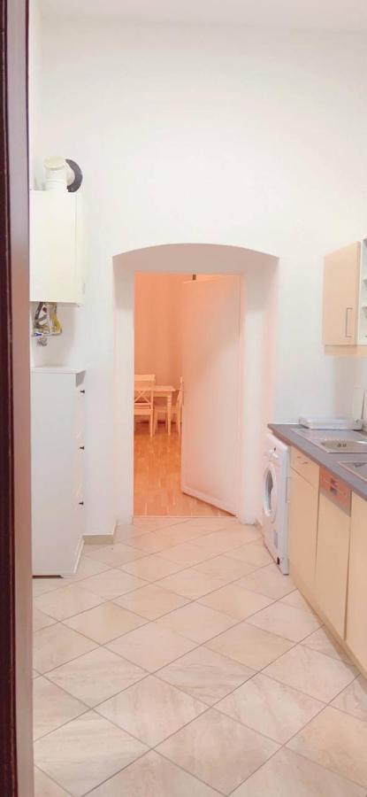 Premier Studio 2P Lg Apartment Wina Bagian luar foto